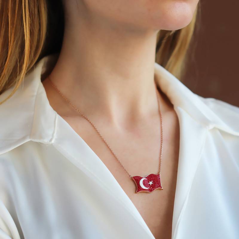 Türk Bayrağı Zirkon Taşlı Rose Gold Kaplama Gümüş Kolye