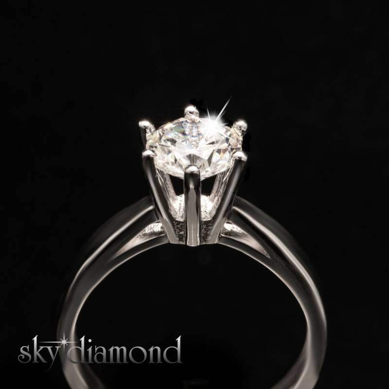 Round Kesim 6 Tırnaklı Tek Taş Sky Diamond Gümüş Yüzük