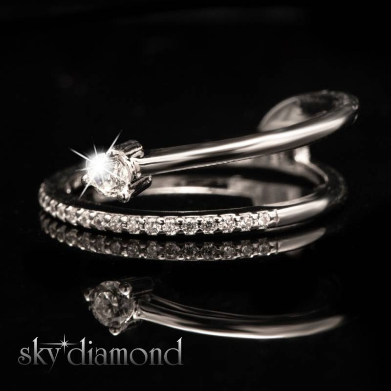Etrafı Pırıltılı Taşlarla Süslenmiş Tasarım Sky Diamond
